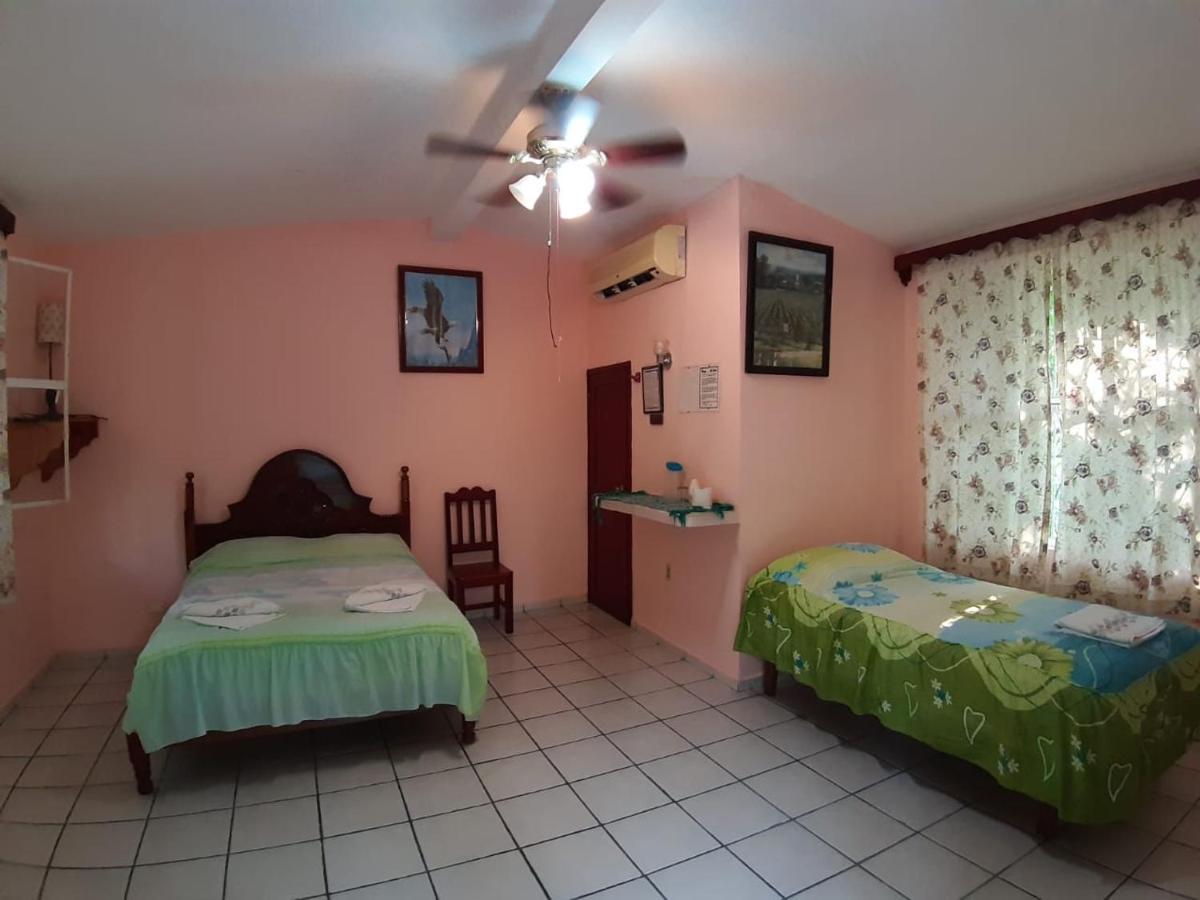 Hotel Cabanas Margarita & Ed Palenque Ngoại thất bức ảnh