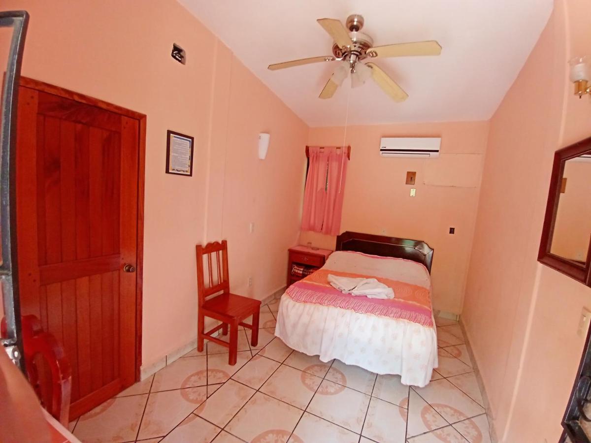 Hotel Cabanas Margarita & Ed Palenque Ngoại thất bức ảnh